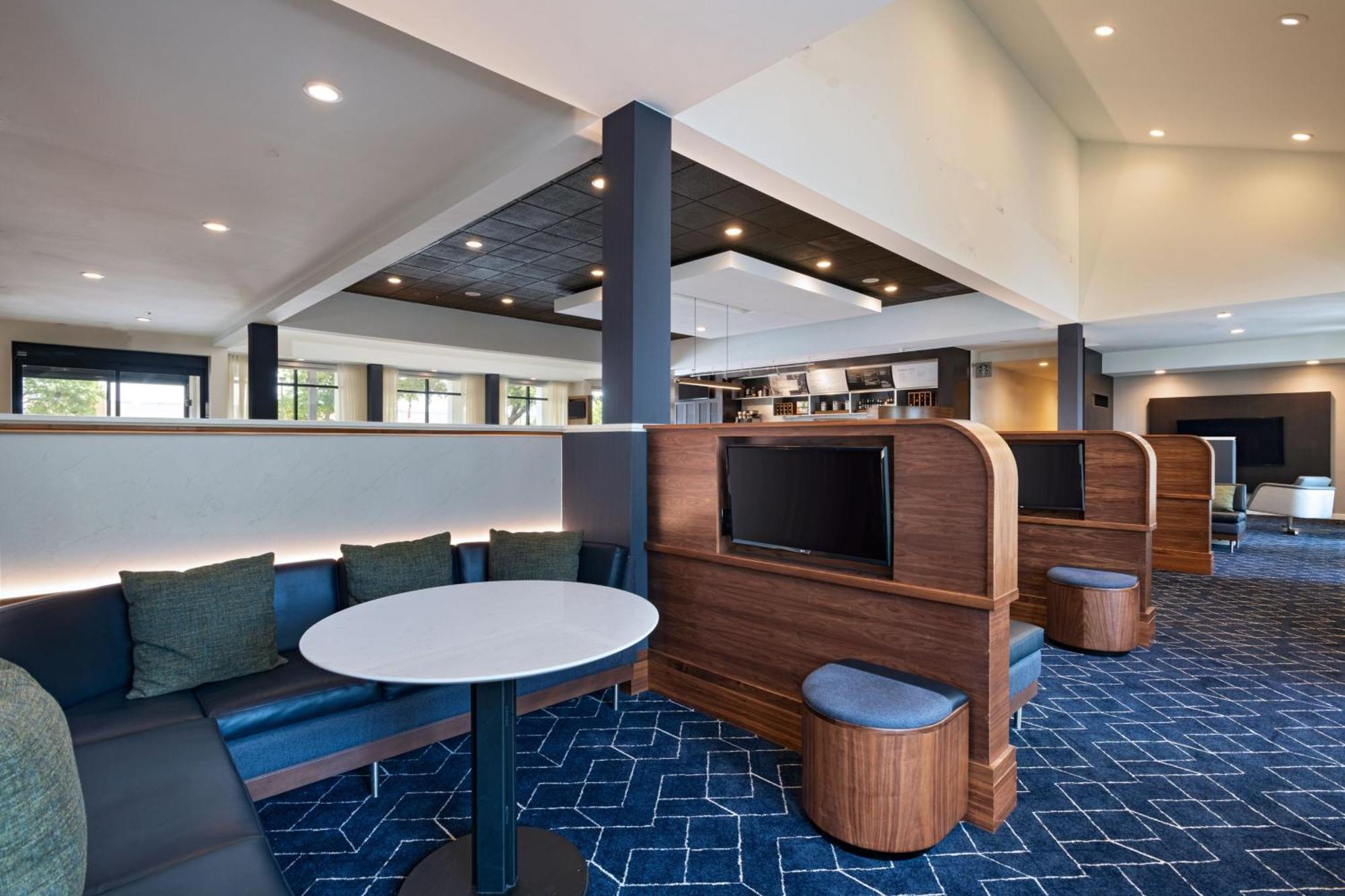 Courtyard By Marriott Dallas Richardson At Spring Valley Exterior photo