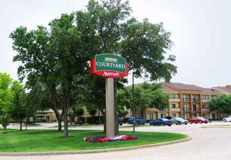 Courtyard By Marriott Dallas Richardson At Spring Valley Exterior photo